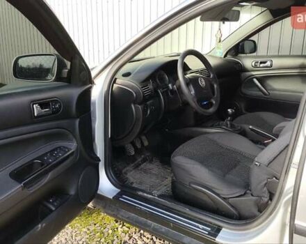 Серый Фольксваген Пассат, объемом двигателя 1.9 л и пробегом 333 тыс. км за 4750 $, фото 7 на Automoto.ua