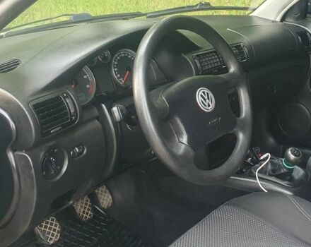 Серый Фольксваген Пассат, объемом двигателя 1.6 л и пробегом 190 тыс. км за 3800 $, фото 8 на Automoto.ua