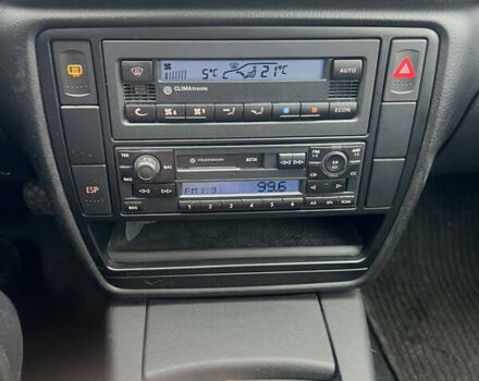 Сірий Фольксваген Пассат, об'ємом двигуна 1.6 л та пробігом 169 тис. км за 4400 $, фото 14 на Automoto.ua