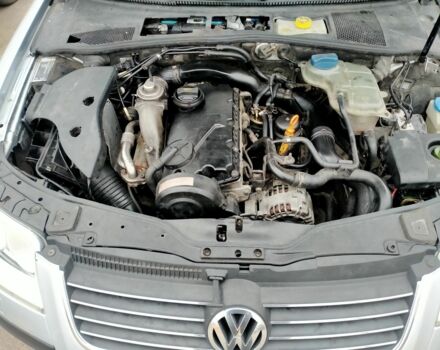 Сірий Фольксваген Пассат, об'ємом двигуна 1.9 л та пробігом 381 тис. км за 3750 $, фото 5 на Automoto.ua