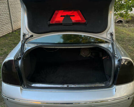 Серый Фольксваген Пассат, объемом двигателя 4 л и пробегом 363 тыс. км за 5500 $, фото 14 на Automoto.ua