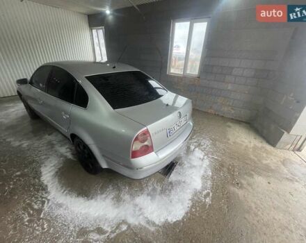 Серый Фольксваген Пассат, объемом двигателя 2.77 л и пробегом 315 тыс. км за 3700 $, фото 1 на Automoto.ua