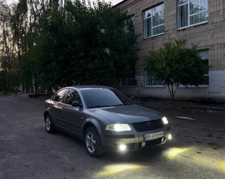Серый Фольксваген Пассат, объемом двигателя 1.6 л и пробегом 270 тыс. км за 4200 $, фото 3 на Automoto.ua