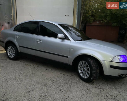 Сірий Фольксваген Пассат, об'ємом двигуна 1.78 л та пробігом 350 тис. км за 3250 $, фото 5 на Automoto.ua