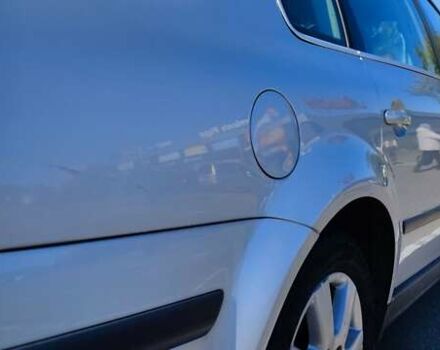 Сірий Фольксваген Пассат, об'ємом двигуна 1.6 л та пробігом 250 тис. км за 4400 $, фото 18 на Automoto.ua