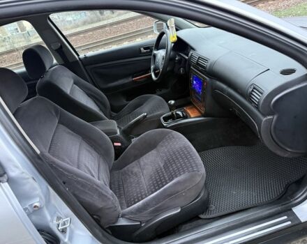 Серый Фольксваген Пассат, объемом двигателя 1.9 л и пробегом 300 тыс. км за 2100 $, фото 7 на Automoto.ua