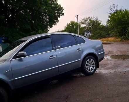 Серый Фольксваген Пассат, объемом двигателя 1.8 л и пробегом 300 тыс. км за 4500 $, фото 3 на Automoto.ua