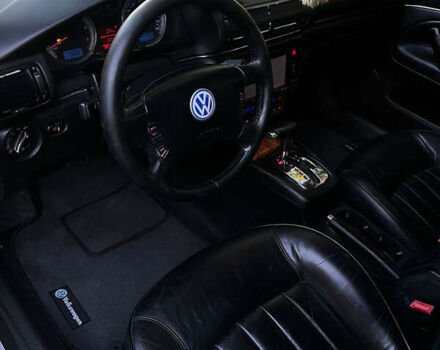 Серый Фольксваген Пассат, объемом двигателя 4 л и пробегом 363 тыс. км за 5500 $, фото 17 на Automoto.ua