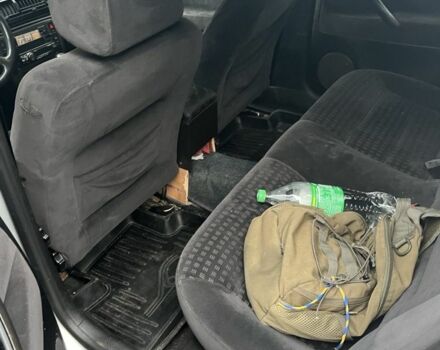 Серый Фольксваген Пассат, объемом двигателя 1.8 л и пробегом 378 тыс. км за 2300 $, фото 6 на Automoto.ua