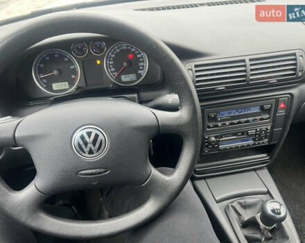 Сірий Фольксваген Пассат, об'ємом двигуна 1.6 л та пробігом 169 тис. км за 4400 $, фото 15 на Automoto.ua