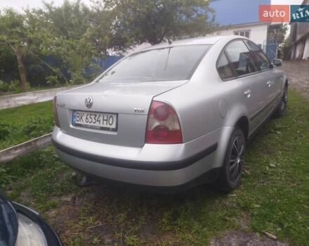 Серый Фольксваген Пассат, объемом двигателя 1.9 л и пробегом 400 тыс. км за 3700 $, фото 4 на Automoto.ua
