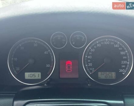 Серый Фольксваген Пассат, объемом двигателя 2.5 л и пробегом 325 тыс. км за 4000 $, фото 6 на Automoto.ua