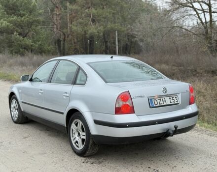 Серый Фольксваген Пассат, объемом двигателя 1.9 л и пробегом 300 тыс. км за 2100 $, фото 1 на Automoto.ua