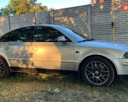 Серый Фольксваген Пассат, объемом двигателя 4 л и пробегом 363 тыс. км за 5500 $, фото 7 на Automoto.ua