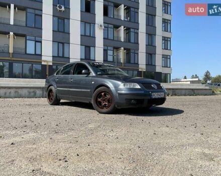 Серый Фольксваген Пассат, объемом двигателя 2 л и пробегом 370 тыс. км за 4000 $, фото 1 на Automoto.ua