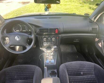 Серый Фольксваген Пассат, объемом двигателя 1.9 л и пробегом 320 тыс. км за 3500 $, фото 5 на Automoto.ua