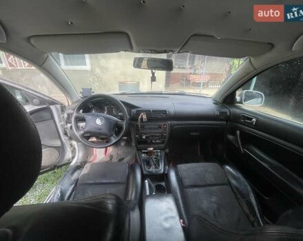 Серый Фольксваген Пассат, объемом двигателя 2.77 л и пробегом 315 тыс. км за 3700 $, фото 6 на Automoto.ua