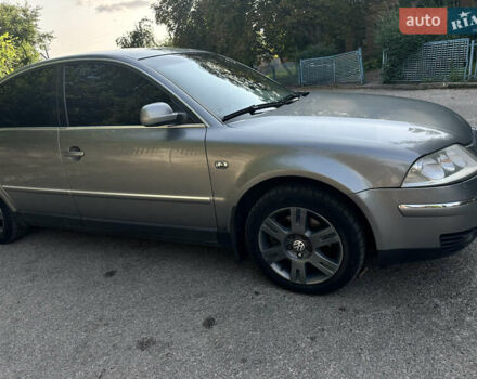 Серый Фольксваген Пассат, объемом двигателя 2.32 л и пробегом 388 тыс. км за 4650 $, фото 3 на Automoto.ua