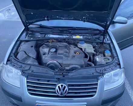 Серый Фольксваген Пассат, объемом двигателя 1.9 л и пробегом 420 тыс. км за 4700 $, фото 1 на Automoto.ua