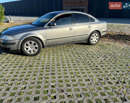 Серый Фольксваген Пассат, объемом двигателя 1.9 л и пробегом 456 тыс. км за 4400 $, фото 9 на Automoto.ua