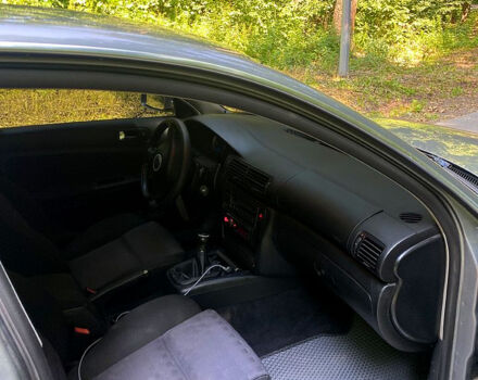 Сірий Фольксваген Пассат, об'ємом двигуна 1.8 л та пробігом 296 тис. км за 5700 $, фото 8 на Automoto.ua