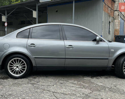 Серый Фольксваген Пассат, объемом двигателя 1.6 л и пробегом 380 тыс. км за 5100 $, фото 6 на Automoto.ua