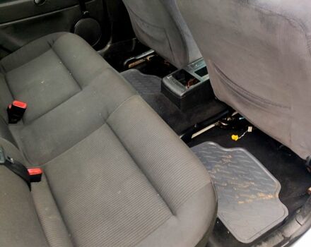 Серый Фольксваген Пассат, объемом двигателя 1.6 л и пробегом 351 тыс. км за 4500 $, фото 9 на Automoto.ua