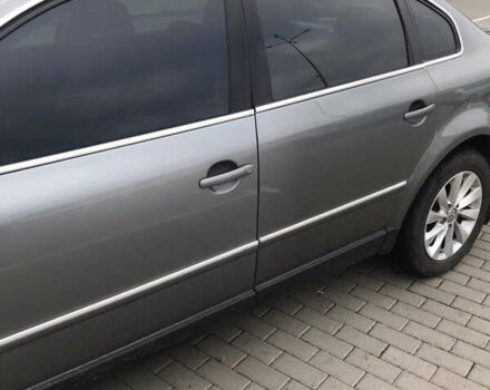 Серый Фольксваген Пассат, объемом двигателя 1.8 л и пробегом 273 тыс. км за 5200 $, фото 5 на Automoto.ua