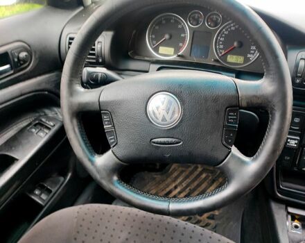 Серый Фольксваген Пассат, объемом двигателя 1.6 л и пробегом 351 тыс. км за 4500 $, фото 7 на Automoto.ua