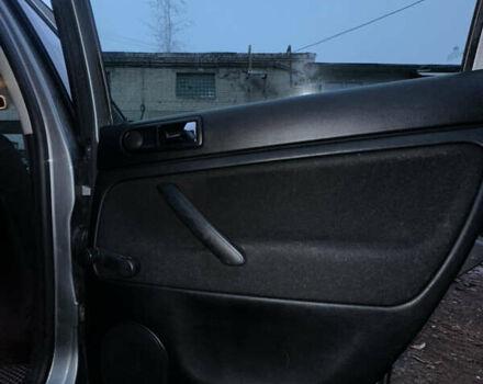 Серый Фольксваген Пассат, объемом двигателя 1.6 л и пробегом 286 тыс. км за 5200 $, фото 21 на Automoto.ua