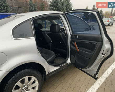 Серый Фольксваген Пассат, объемом двигателя 1.78 л и пробегом 210 тыс. км за 4400 $, фото 8 на Automoto.ua