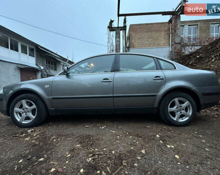 Серый Фольксваген Пассат, объемом двигателя 1.6 л и пробегом 286 тыс. км за 5200 $, фото 7 на Automoto.ua