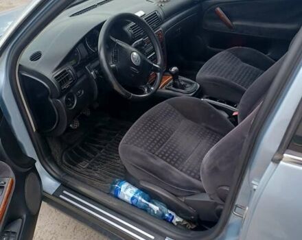 Серый Фольксваген Пассат, объемом двигателя 1.9 л и пробегом 310 тыс. км за 5000 $, фото 2 на Automoto.ua