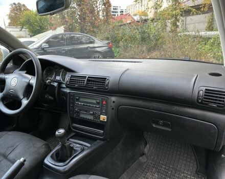 Серый Фольксваген Пассат, объемом двигателя 1.9 л и пробегом 400 тыс. км за 1999 $, фото 9 на Automoto.ua