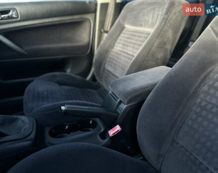 Серый Фольксваген Пассат, объемом двигателя 2 л и пробегом 256 тыс. км за 5600 $, фото 24 на Automoto.ua