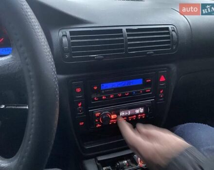 Серый Фольксваген Пассат, объемом двигателя 1.6 л и пробегом 258 тыс. км за 5555 $, фото 1 на Automoto.ua