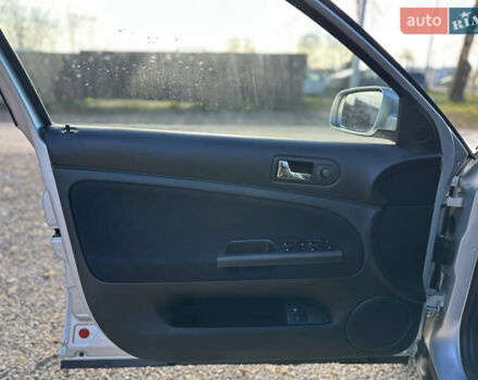 Серый Фольксваген Пассат, объемом двигателя 2 л и пробегом 256 тыс. км за 5600 $, фото 18 на Automoto.ua