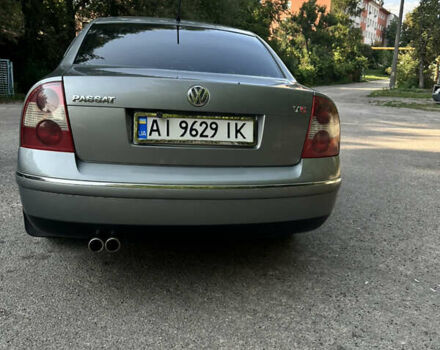 Серый Фольксваген Пассат, объемом двигателя 2.32 л и пробегом 388 тыс. км за 4650 $, фото 6 на Automoto.ua