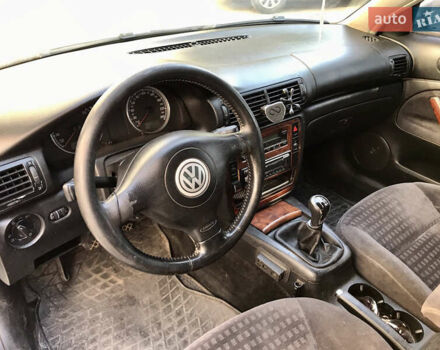 Серый Фольксваген Пассат, объемом двигателя 1.98 л и пробегом 355 тыс. км за 4000 $, фото 7 на Automoto.ua