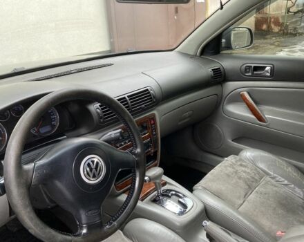 Серый Фольксваген Пассат, объемом двигателя 1.8 л и пробегом 311 тыс. км за 3500 $, фото 2 на Automoto.ua