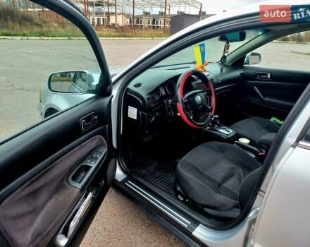 Серый Фольксваген Пассат, объемом двигателя 2.5 л и пробегом 424 тыс. км за 5150 $, фото 16 на Automoto.ua