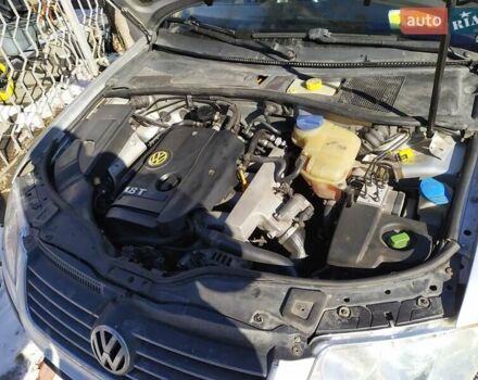 Сірий Фольксваген Пассат, об'ємом двигуна 1.8 л та пробігом 400 тис. км за 5200 $, фото 1 на Automoto.ua