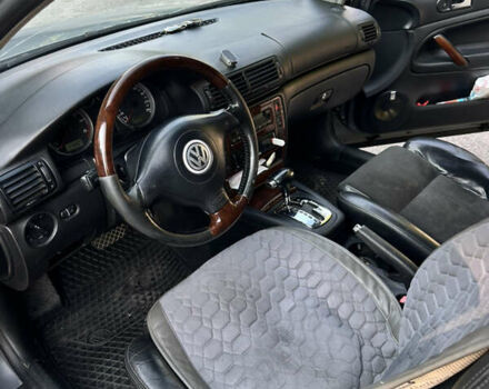 Серый Фольксваген Пассат, объемом двигателя 2.32 л и пробегом 388 тыс. км за 4650 $, фото 14 на Automoto.ua