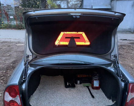 Серый Фольксваген Пассат, объемом двигателя 1.6 л и пробегом 286 тыс. км за 5200 $, фото 27 на Automoto.ua