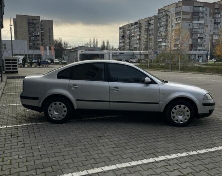 Серый Фольксваген Пассат, объемом двигателя 1.6 л и пробегом 228 тыс. км за 4999 $, фото 5 на Automoto.ua