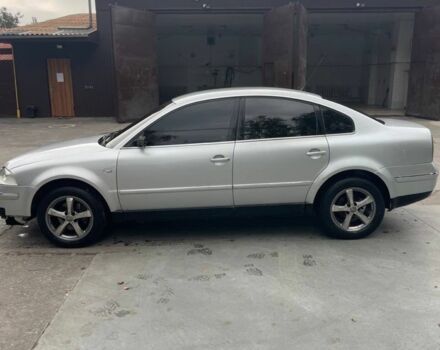 Серый Фольксваген Пассат, объемом двигателя 1.8 л и пробегом 355 тыс. км за 4200 $, фото 3 на Automoto.ua