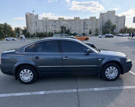 Серый Фольксваген Пассат, объемом двигателя 1.8 л и пробегом 350 тыс. км за 2999 $, фото 3 на Automoto.ua