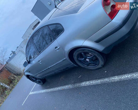 Серый Фольксваген Пассат, объемом двигателя 1.9 л и пробегом 420 тыс. км за 4700 $, фото 7 на Automoto.ua