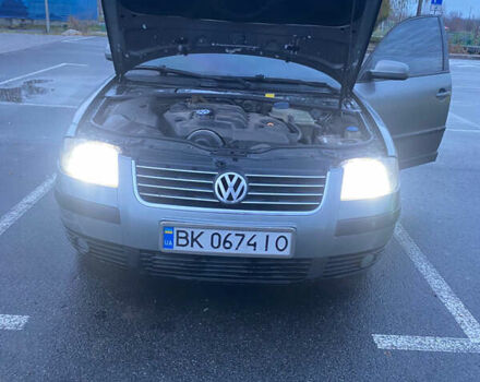 Серый Фольксваген Пассат, объемом двигателя 1.9 л и пробегом 420 тыс. км за 4700 $, фото 1 на Automoto.ua