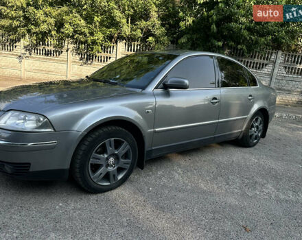 Серый Фольксваген Пассат, объемом двигателя 2.32 л и пробегом 388 тыс. км за 4650 $, фото 8 на Automoto.ua